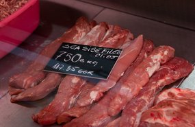 Из продуктов больше всего денег жители Эстонии тратят на мясо