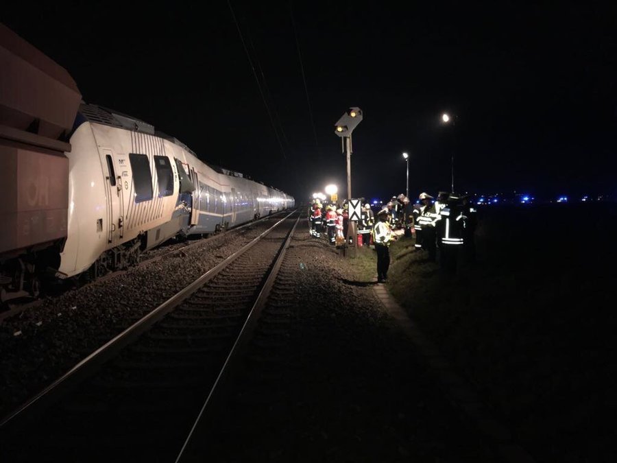При столкновении 2-х поездов в ФРГ пострадали 47 человек