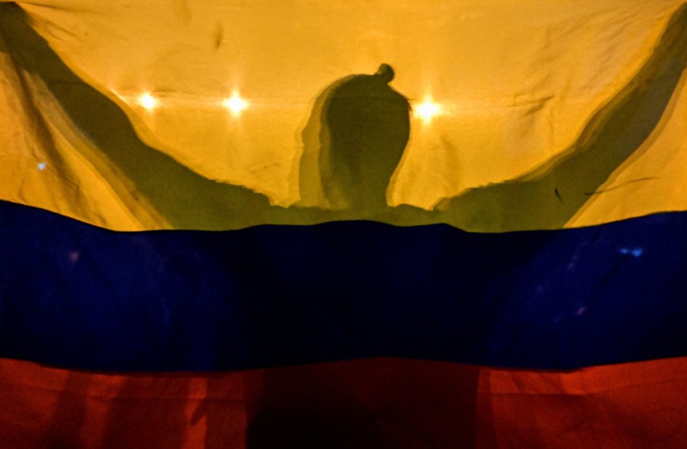 Три человека погибли после беспорядков в Колумбии